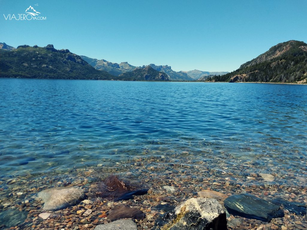 Imagen del lago en circuito de los siete lagos Bariloche